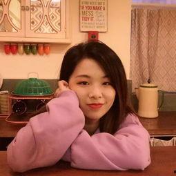 进娱乐圈吃瓜却红了